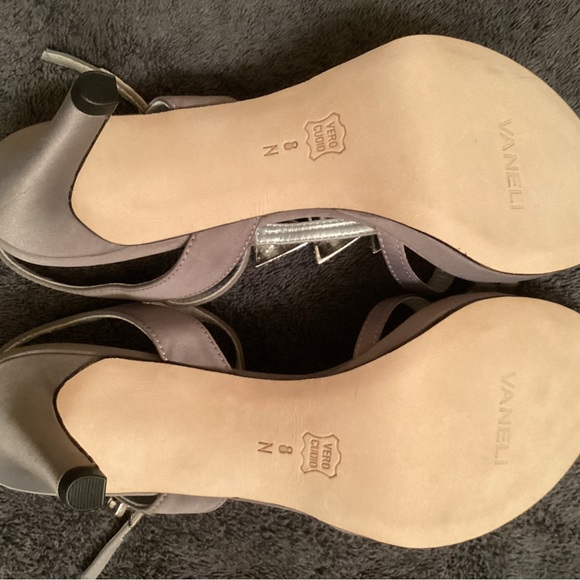 NIB VANELI Pewter Satin Embellished Adjustable Slingback 3” Heel in 8 NARROW - Picture 8 of 9